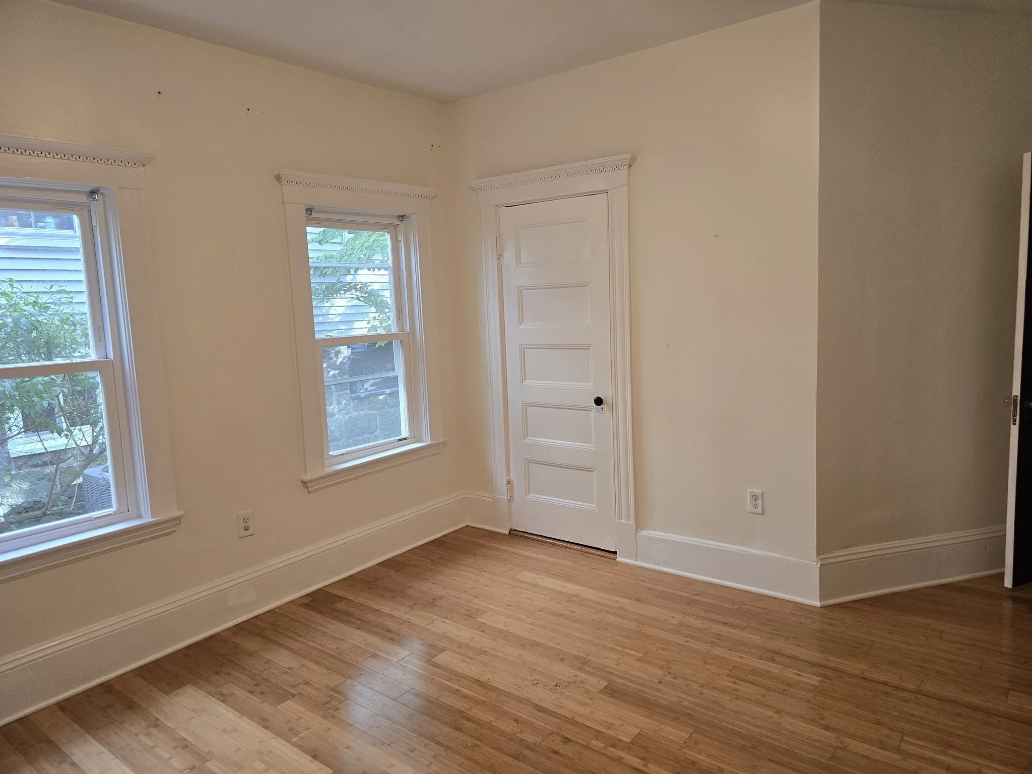 3 bed, 1 bath apartment for rent at 33 Tower St Unit 1, Jamaica Plain — photo 17 of 38