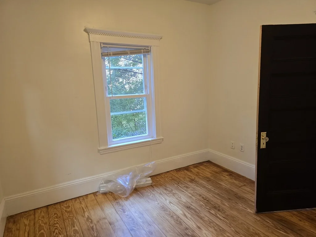 3 bed, 1 bath apartment for rent at 33 Tower St Unit 1, Jamaica Plain — photo 17 of 26