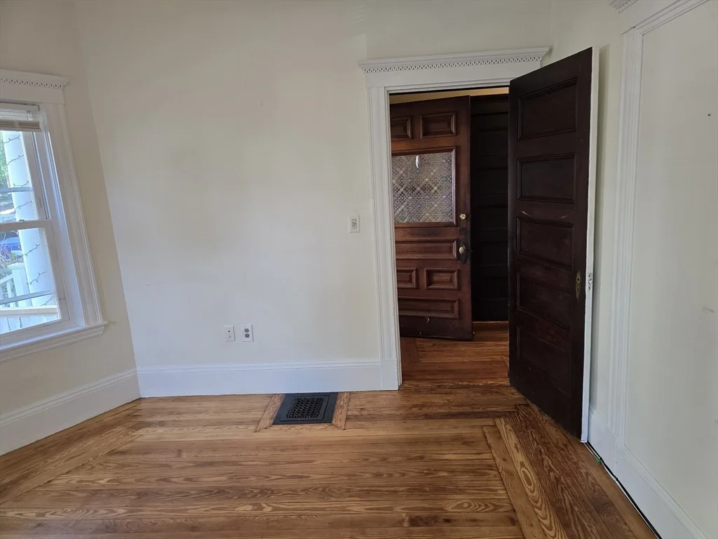 3 bed, 1 bath apartment for rent at 33 Tower St Unit 1, Jamaica Plain — photo 7 of 26