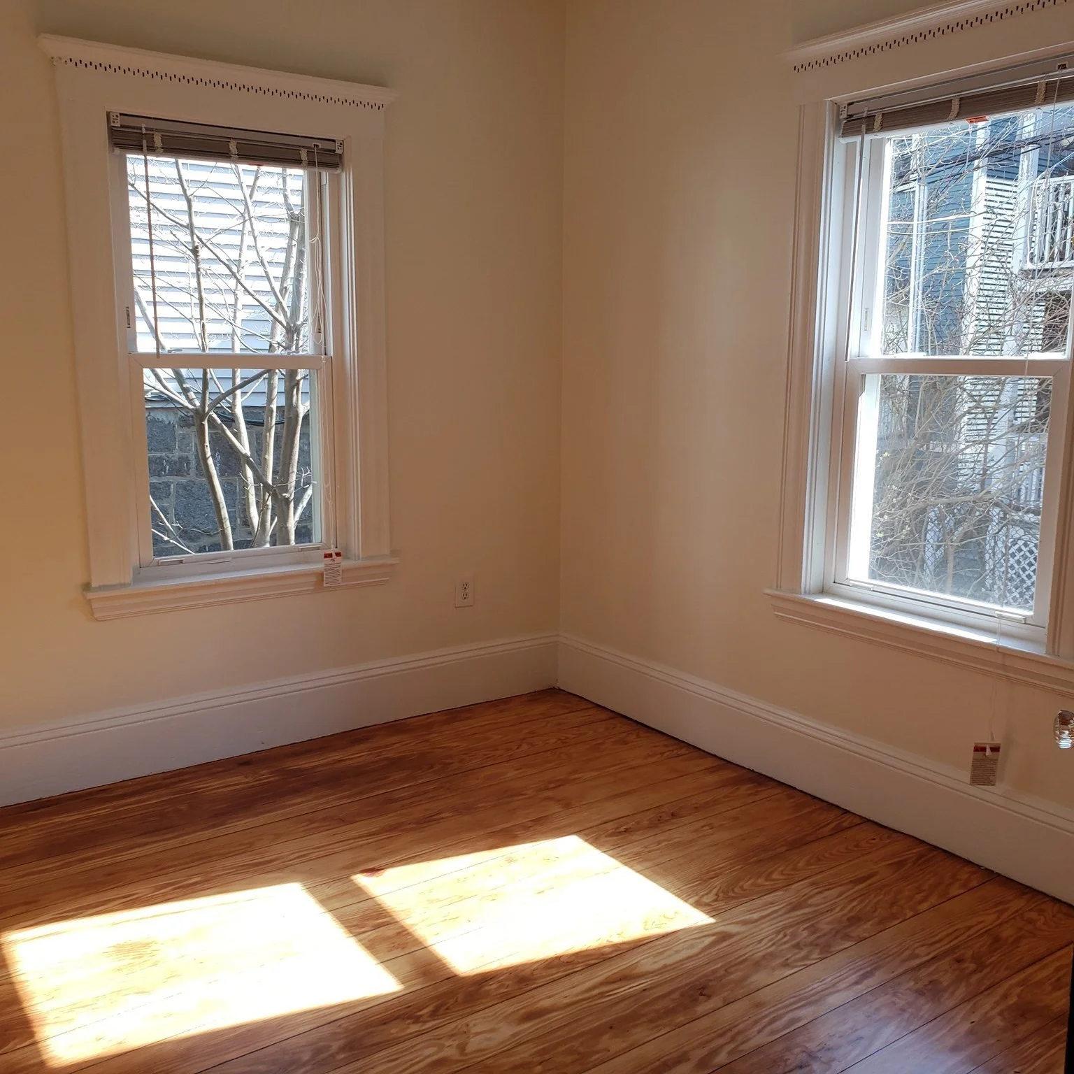 3 bed, 1 bath apartment for rent at 33 Tower St Unit 1, Jamaica Plain — photo 20 of 38
