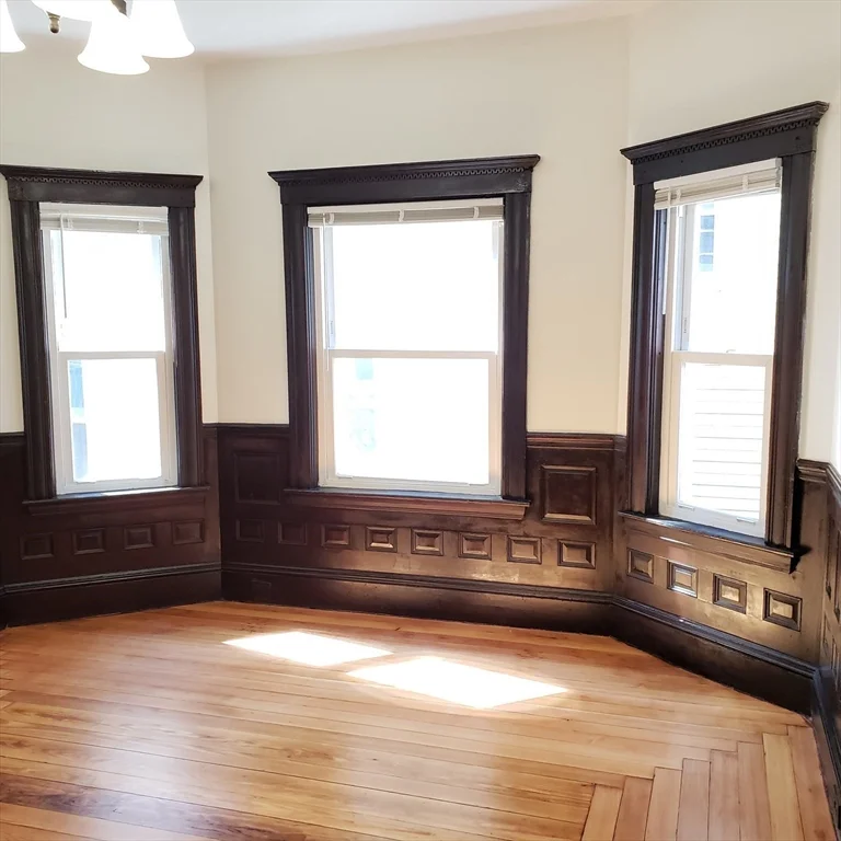 3 bed, 1 bath apartment for rent at 33 Tower St Unit 1, Jamaica Plain — photo 3 of 26