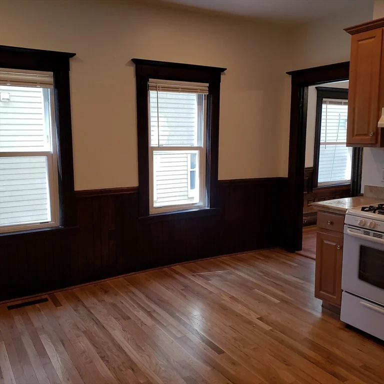 3 bed, 1 bath apartment for rent at 33 Tower St Unit 1, Jamaica Plain — photo 12 of 26