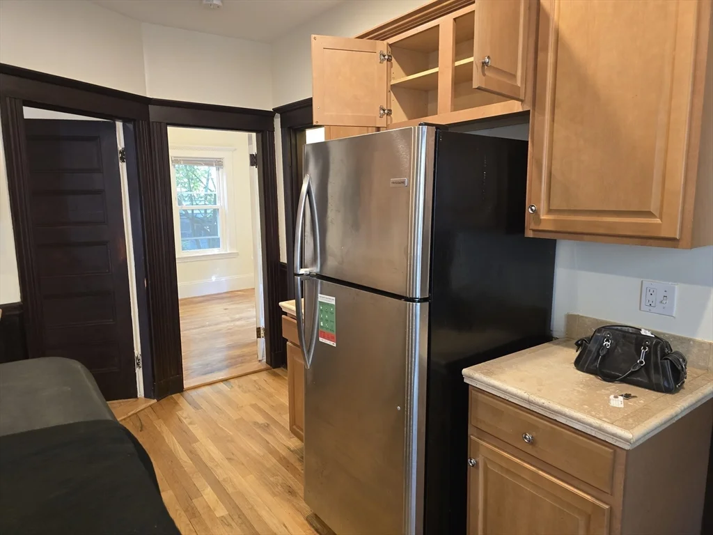 3 bed, 1 bath apartment for rent at 33 Tower St Unit 1, Jamaica Plain — photo 15 of 26