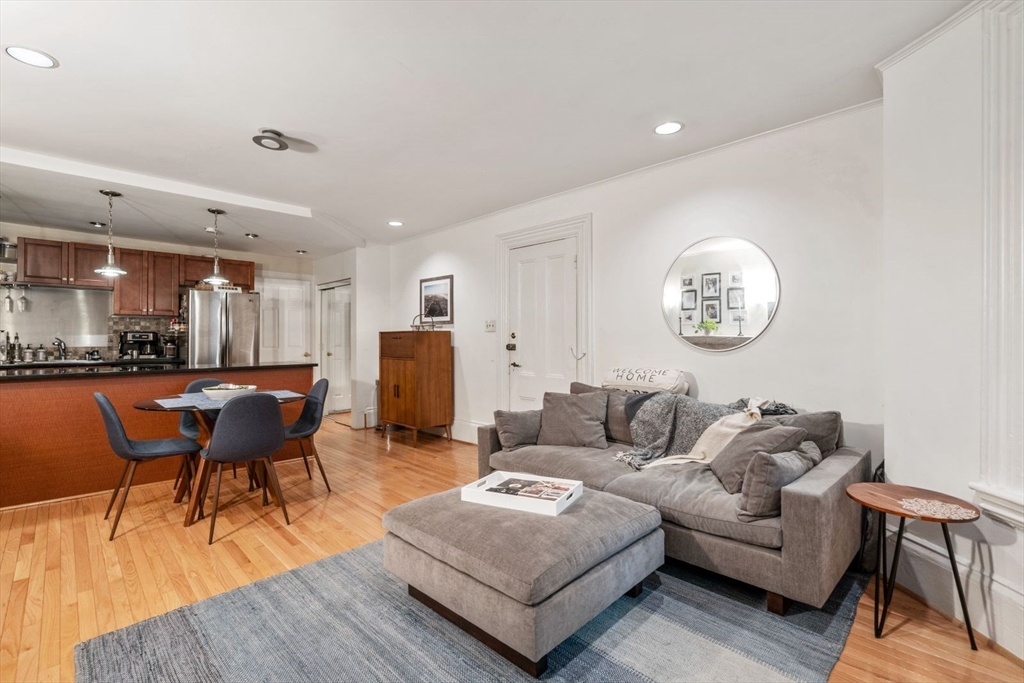 1 bed, 1 bath apartment for rent at 33 Upton St Unit 1, South End — photo 5 of 17