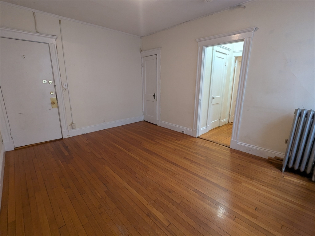 1 bed, 1 bath apartment for rent at 33 Walbridge St Unit 3, Allston — photo 7 of 20