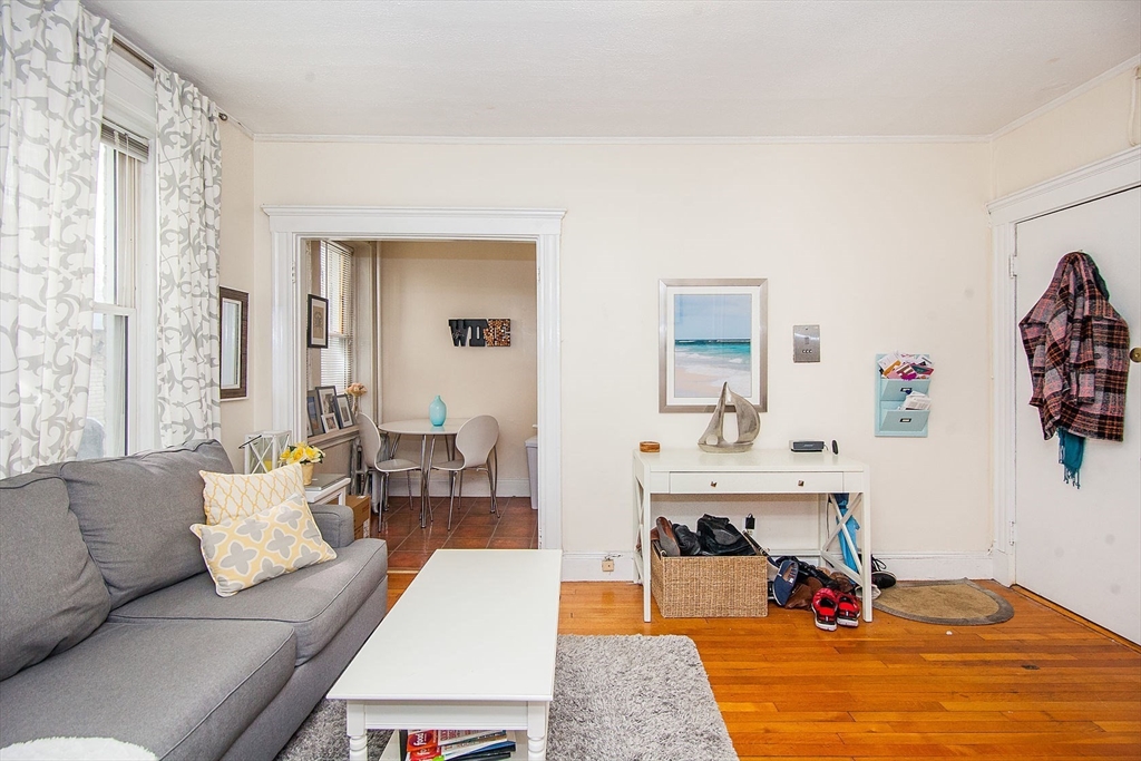 1 bed, 1 bath apartment for rent at 33 Walbridge St Unit 3, Allston — photo 2 of 20