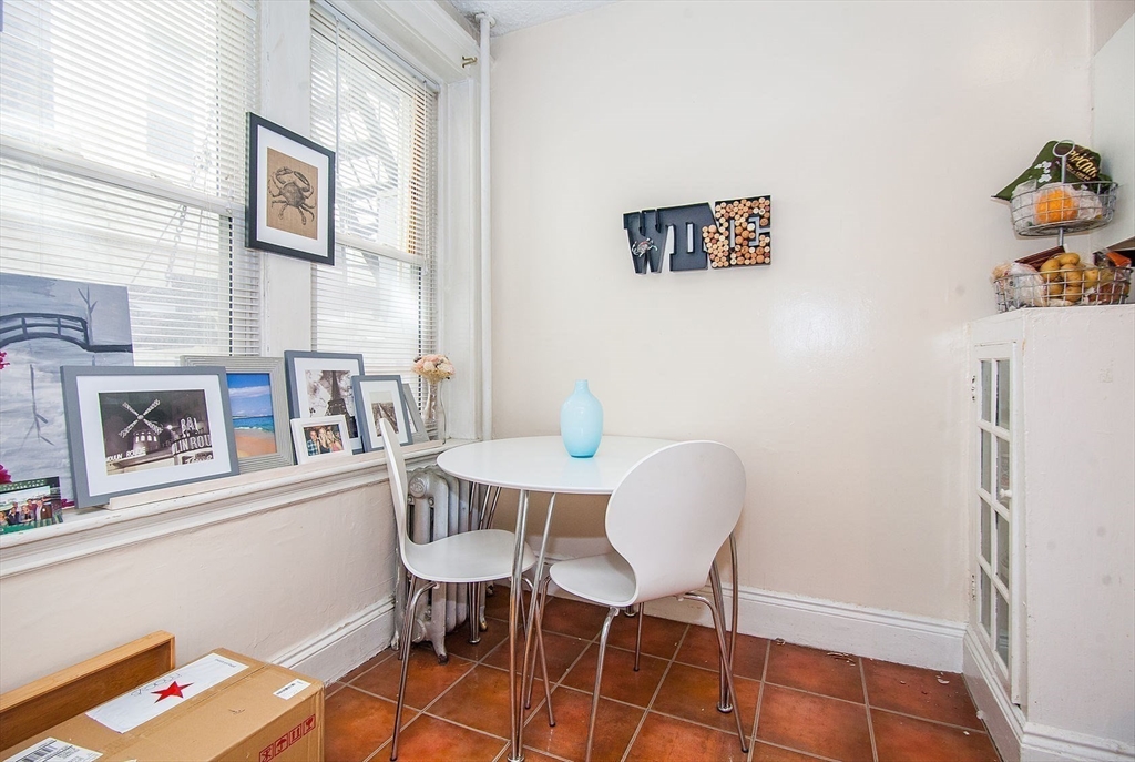 1 bed, 1 bath apartment for rent at 33 Walbridge St Unit 3, Allston — photo 4 of 20