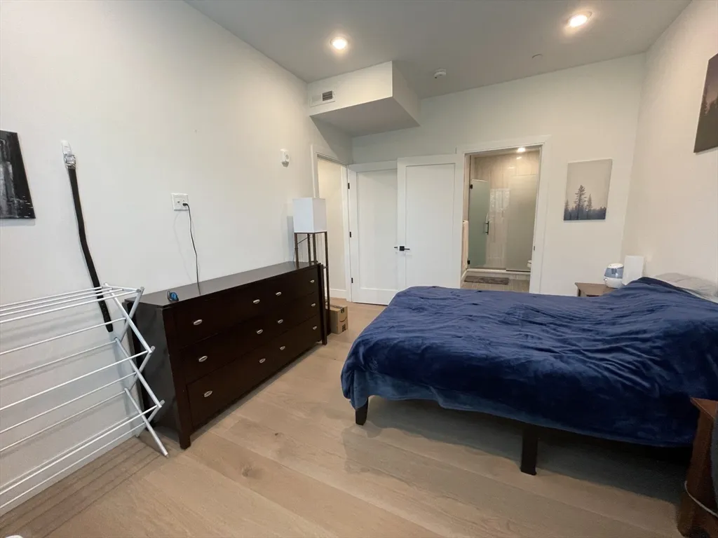2 bed, 2 bath apartment for rent at 33 Ward St Unit 9, South Boston — photo 6 of 19