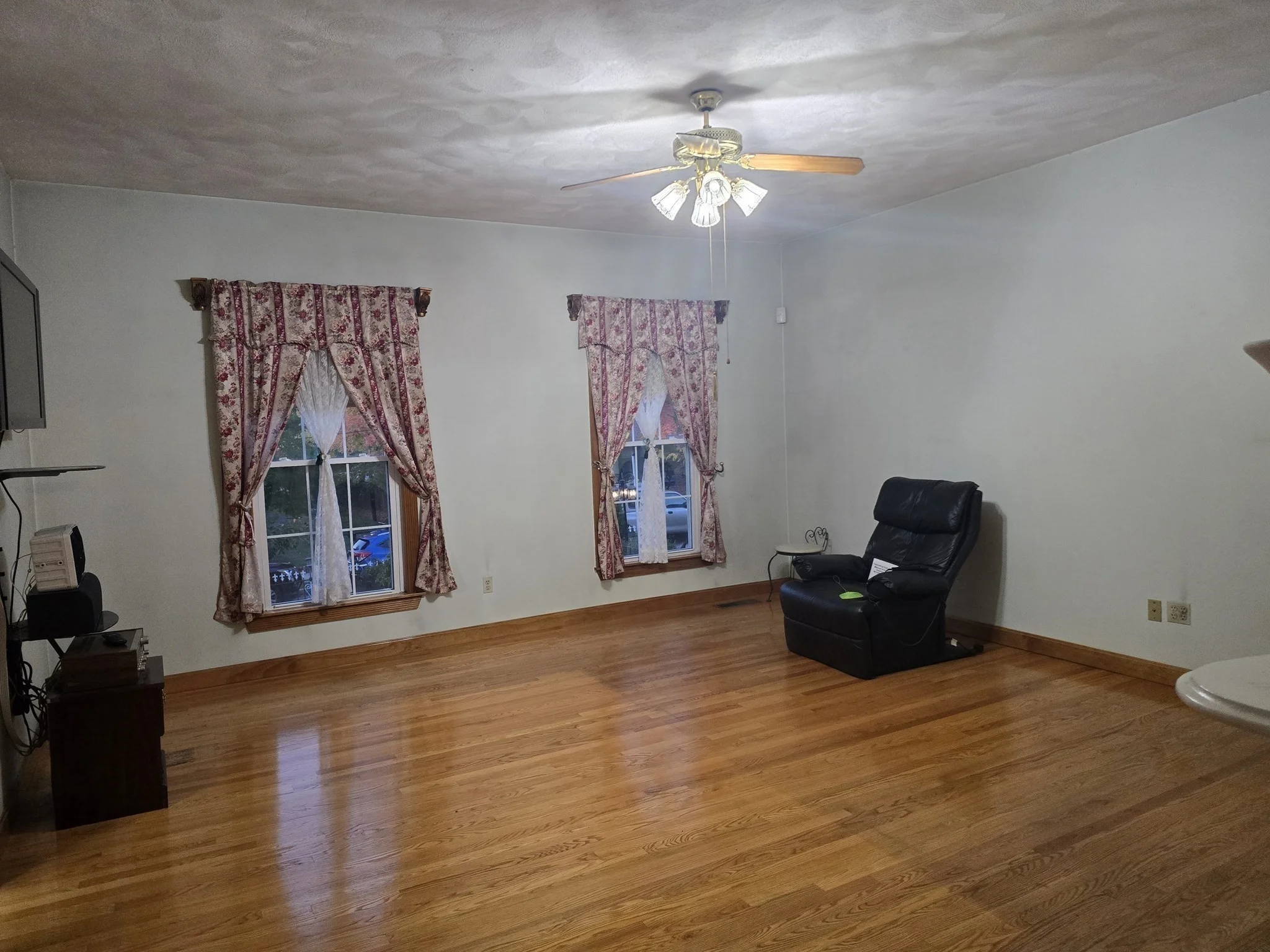 2 bed, 2 bath apartment for rent at 33 Water St Unit 1, Medford — photo 10 of 21
