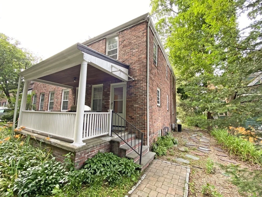 3 bed, 1 bath apartment for rent at 33 Wesley St Unit 2, Newton Corner — photo 12 of 12