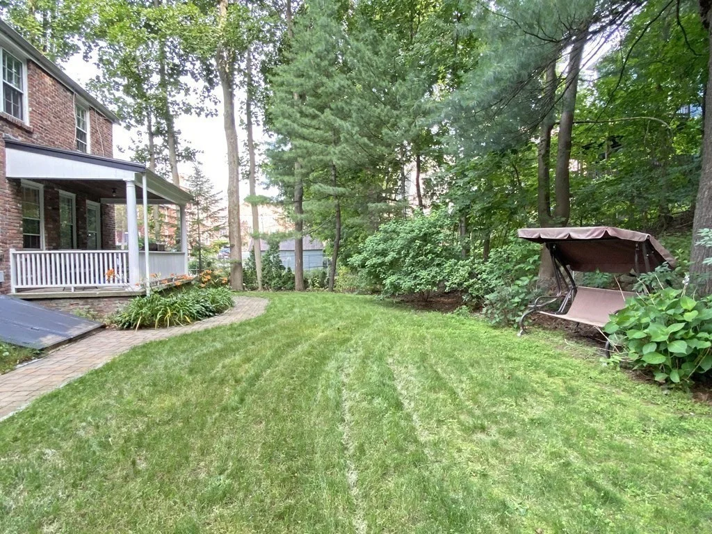 3 bed, 1 bath apartment for rent at 33 Wesley St Unit 2, Newton Corner — photo 11 of 12