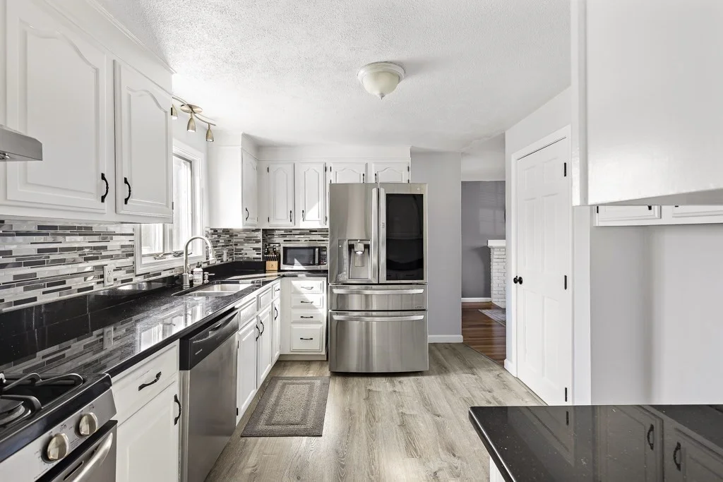 4 bed, 1 bath apartment for rent at 33 Westgate Rd, Framingham — photo 1 of 16