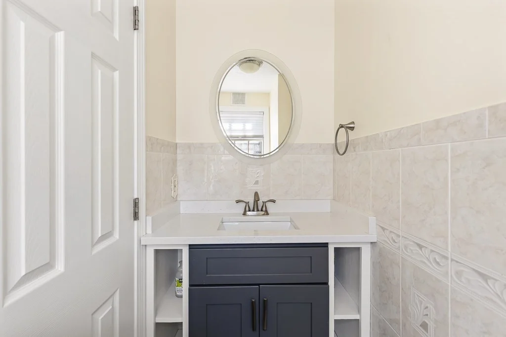 4 bed, 1 bath apartment for rent at 33 Westgate Rd, Framingham — photo 8 of 16