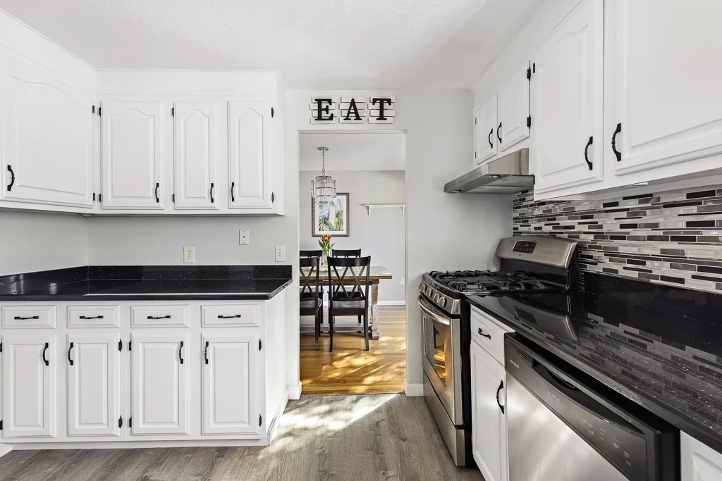4 bed, 1 bath apartment for rent at 33 Westgate Rd, Framingham — photo 2 of 16