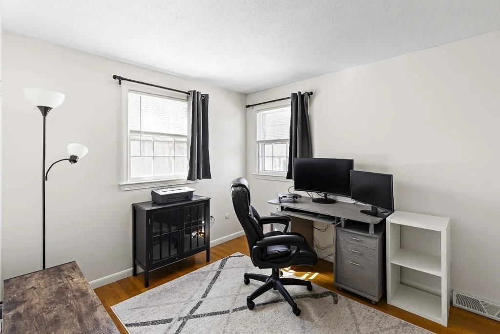 4 bed, 1 bath apartment for rent at 33 Westgate Rd, Framingham — photo 12 of 16