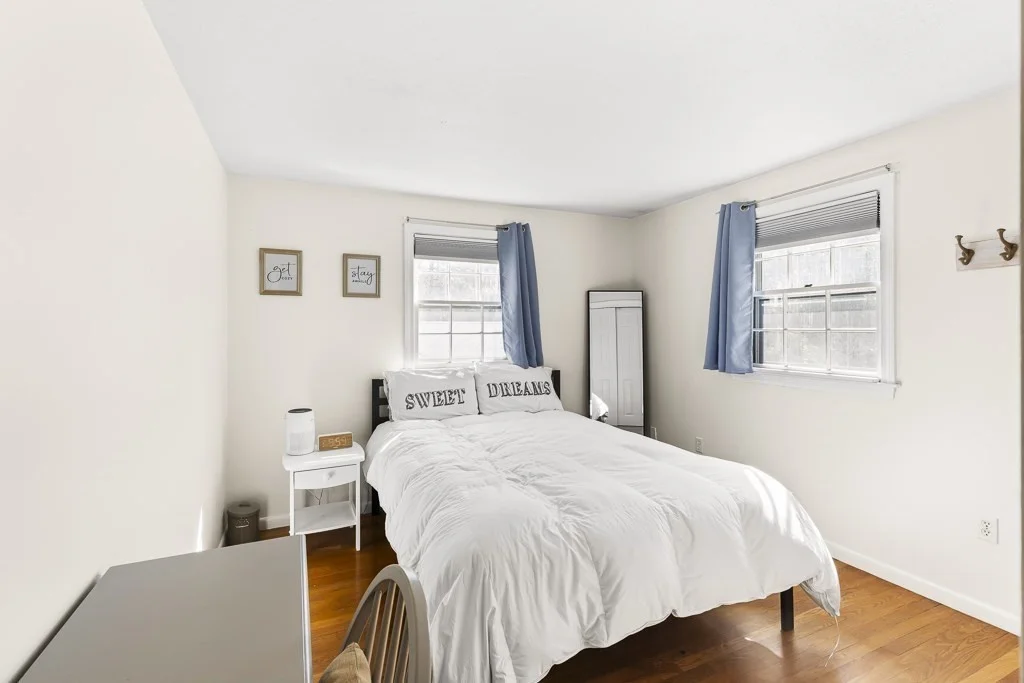 4 bed, 1 bath apartment for rent at 33 Westgate Rd, Framingham — photo 10 of 16