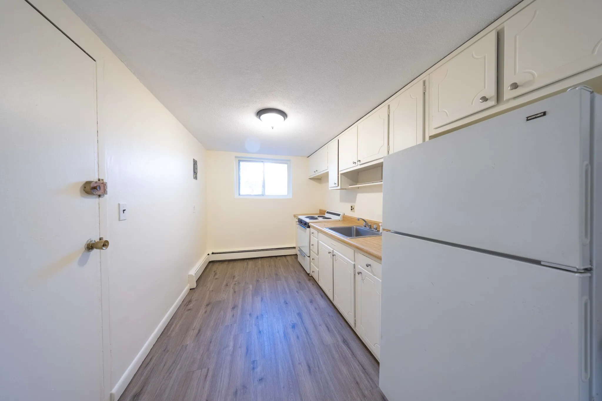 1 bed, 1 bath apartment for rent at 33 Westgate Rd Unit 1, Chestnut Hill — photo 5 of 12