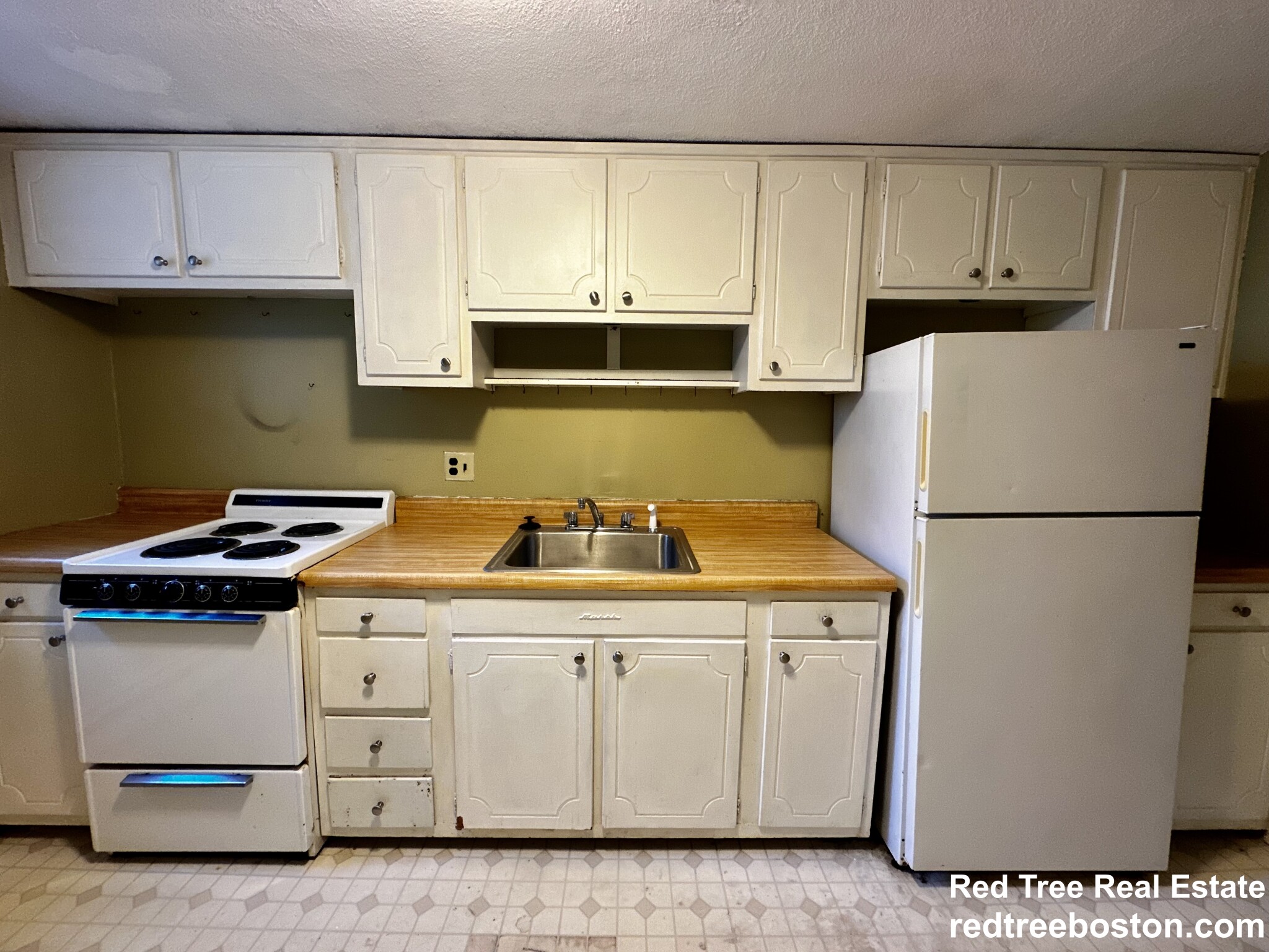 1 bed, 1 bath apartment for rent at 33 Westgate Rd Unit 11, Chestnut Hill
