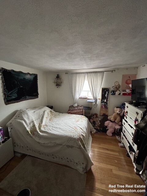 1 bed, 1 bath apartment for rent at 33 Westgate Rd Unit 5, Chestnut Hill