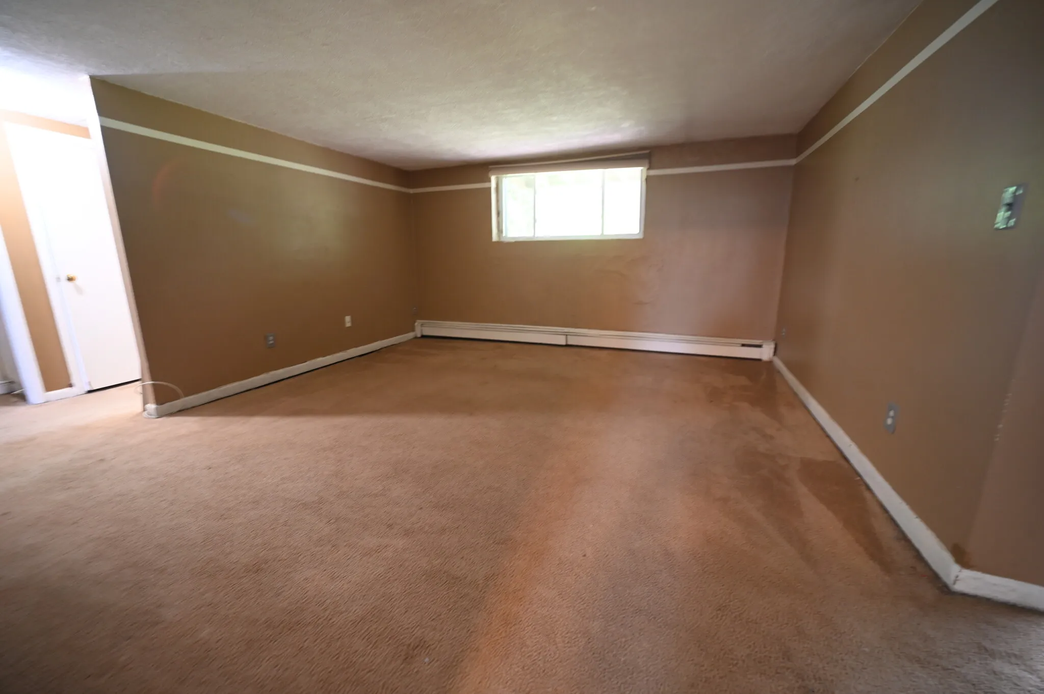 1 bed, 1 bath apartment for rent at 33 Westgate Unit 1, Chestnut Hill — photo 2 of 6