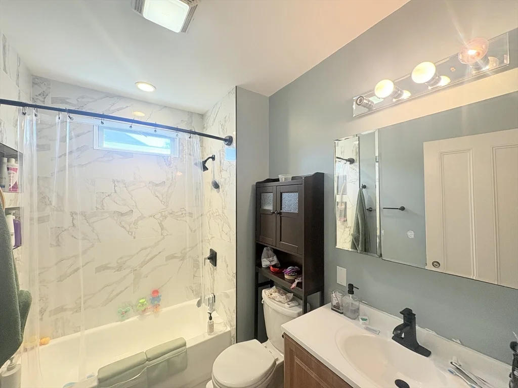 2 bed, 1 bath apartment for rent at 33 Williams St Unit 1, Newton Corner — photo 12 of 15