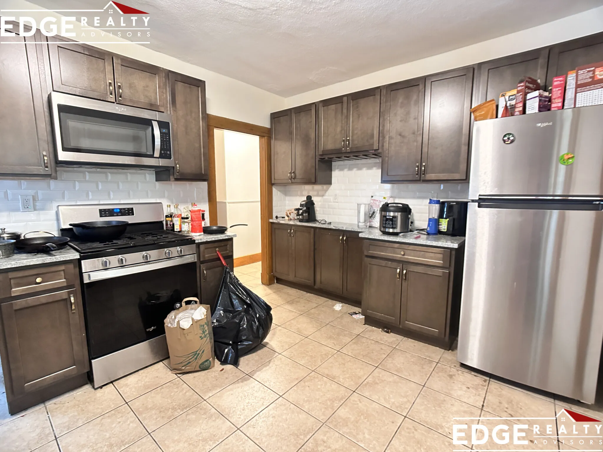 4 bed, 2 bath apartment for rent at 33 Wilson Park Unit 3, Brighton — photo 2 of 10