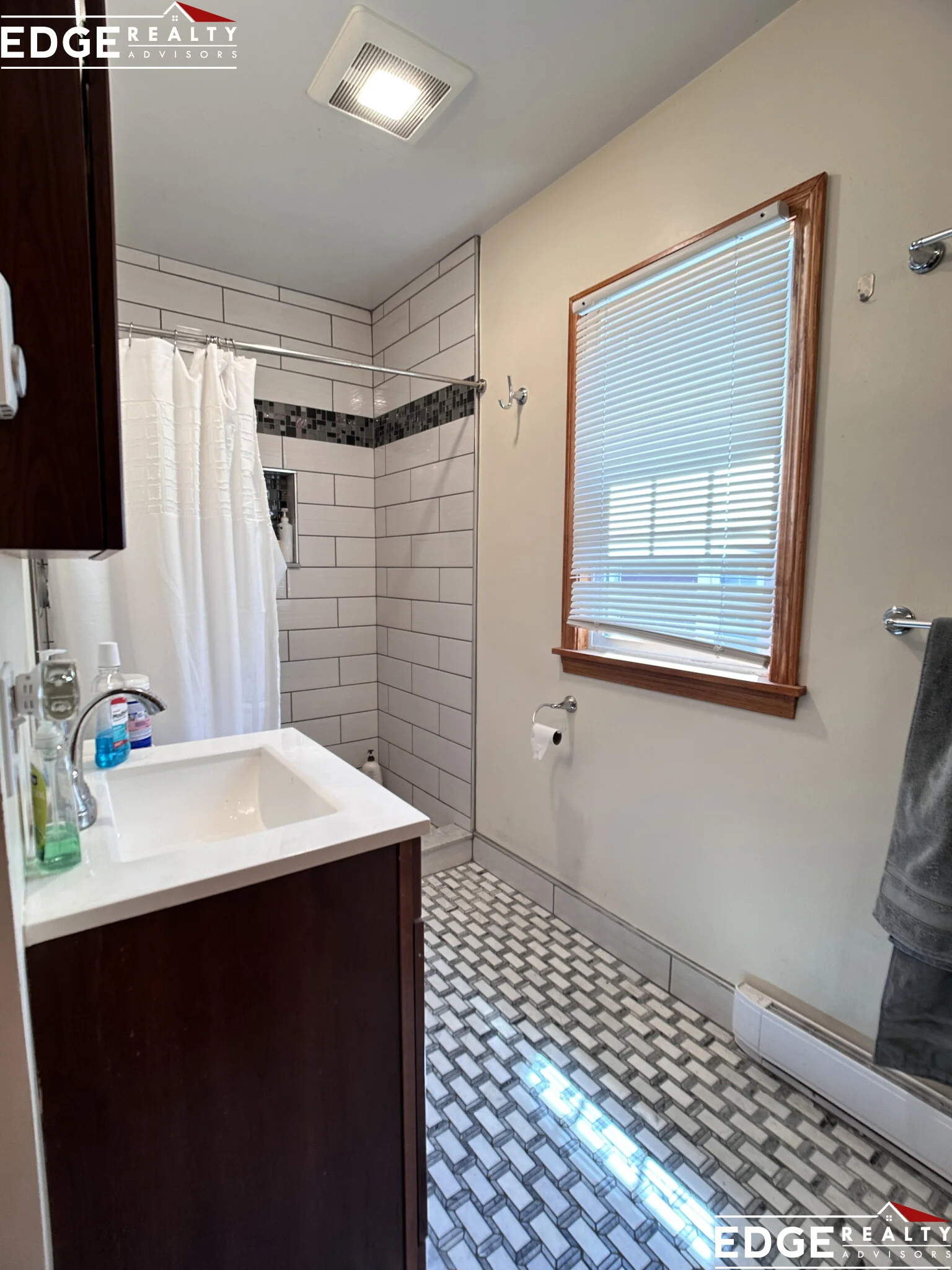 4 bed, 2 bath apartment for rent at 33 Wilson Park Unit 3, Brighton — photo 8 of 10