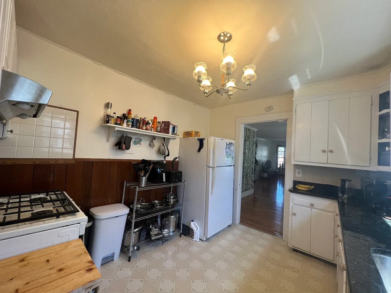 4 bed, 2 bath apartment for rent at 33 Winslow Ave Unit 2, Davis Square — photo 8 of 19