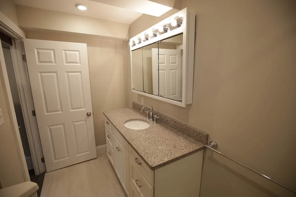 3 bed, 2 bath apartment for rent at 33 Winter Unit A, Norwell — photo 31 of 42