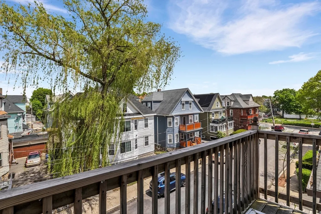 4 bed, 1 bath apartment for rent at 33 Wolcott St Unit 3, Dorchester — photo 8 of 8