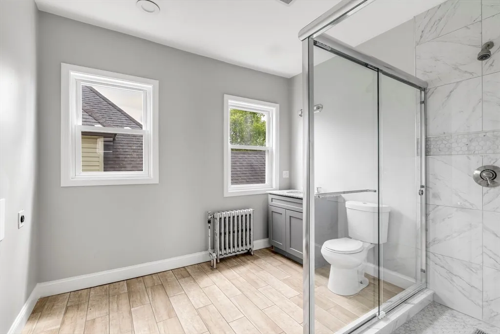 4 bed, 1 bath apartment for rent at 33 Wolcott St Unit 3, Dorchester — photo 6 of 8