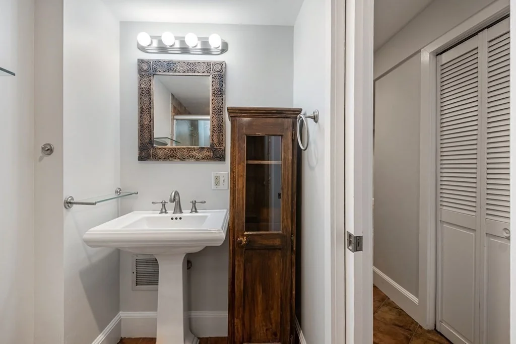 1 bed, 1 bath apartment for rent at 33 Worcester Sq Unit 2, South End — photo 16 of 23