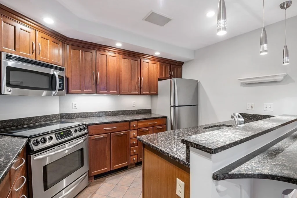1 bed, 1 bath apartment for rent at 33 Worcester Sq Unit 2, South End — photo 9 of 23