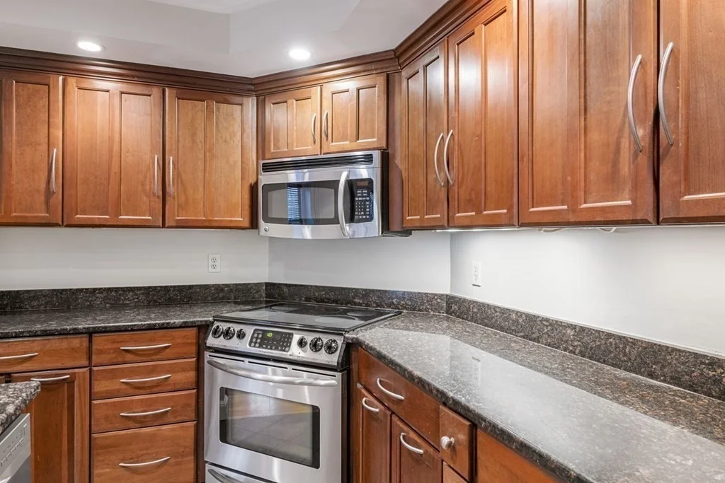 1 bed, 1 bath apartment for rent at 33 Worcester Sq Unit 2, South End — photo 10 of 23
