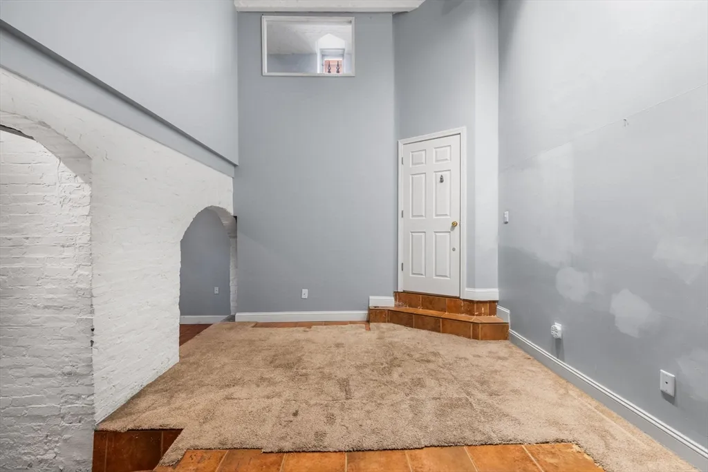4 bed, 2 bath apartment for rent at 330 1/2 E St Unit 1, South Boston — photo 14 of 22