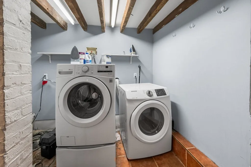 4 bed, 2 bath apartment for rent at 330 1/2 E St Unit 1, South Boston — photo 21 of 22