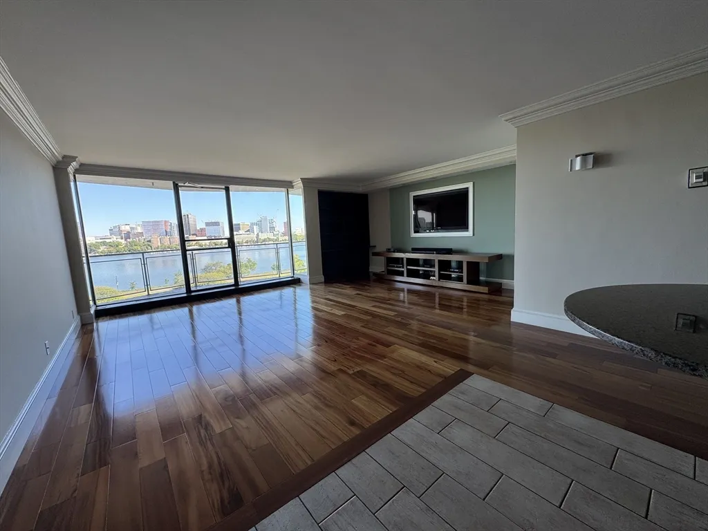 2 bed, 2 bath apartment for rent at 330 Beacon St Unit 85, Back Bay — photo 3 of 16