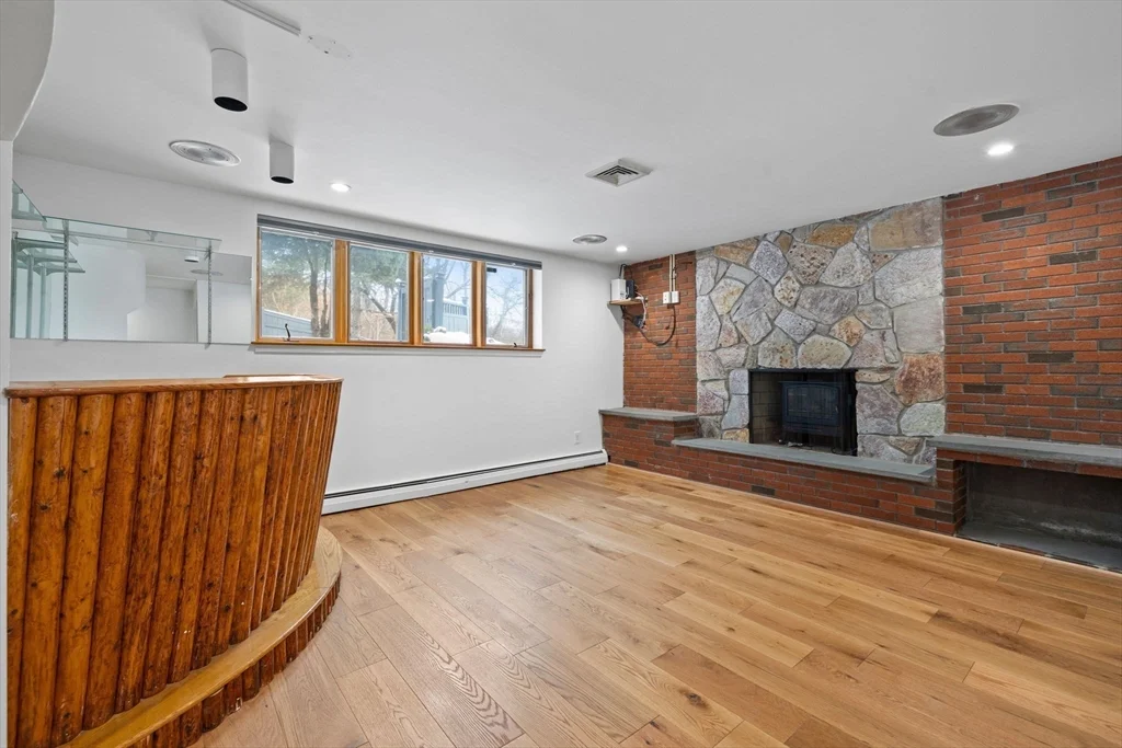 4 bed, 2 bath apartment for rent at 330 Cambridge St, Winchester — photo 25 of 38