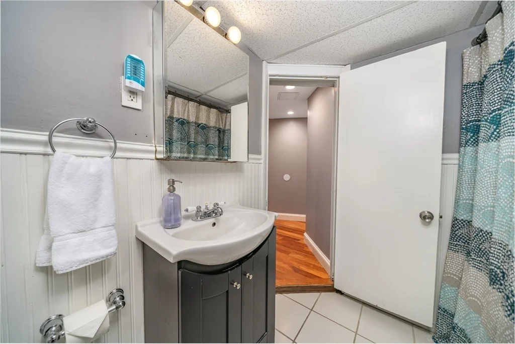 1 bed, 1 bath apartment for rent at 330 Dartmouth St Unit B1, Back Bay — photo 10 of 11