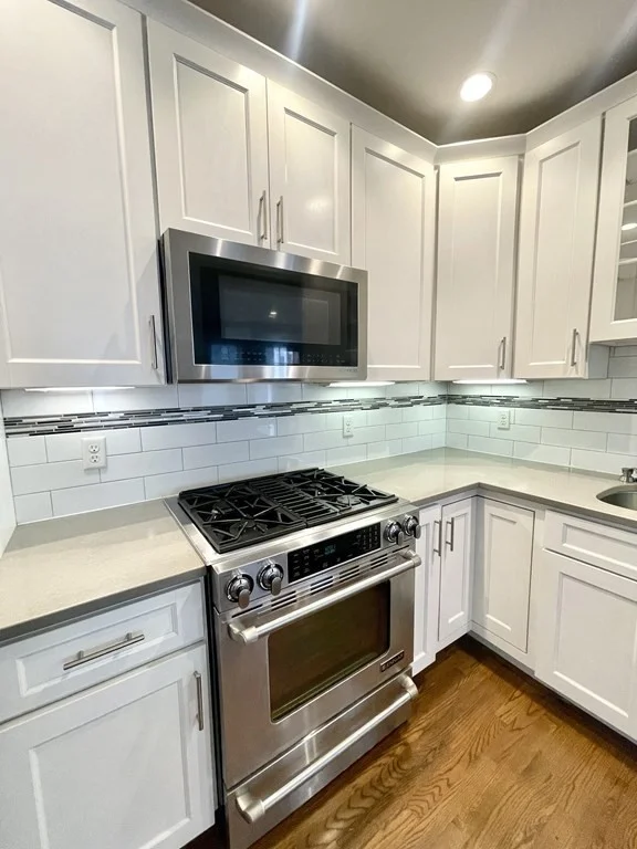 2 bed, 2 bath apartment for rent at 330 Dorchester St Unit 2, Boston — photo 4 of 17