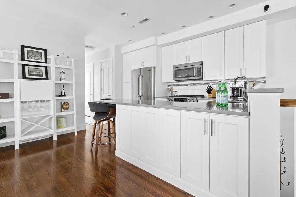 1 bed, 1 bath apartment for rent at 330 Dorchester St Unit 4, South Boston — photo 10 of 23