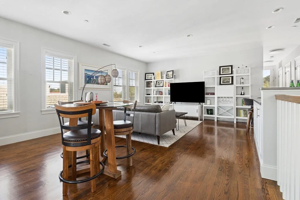 1 bed, 1 bath apartment for rent at 330 Dorchester St Unit 4, South Boston — photo 4 of 23