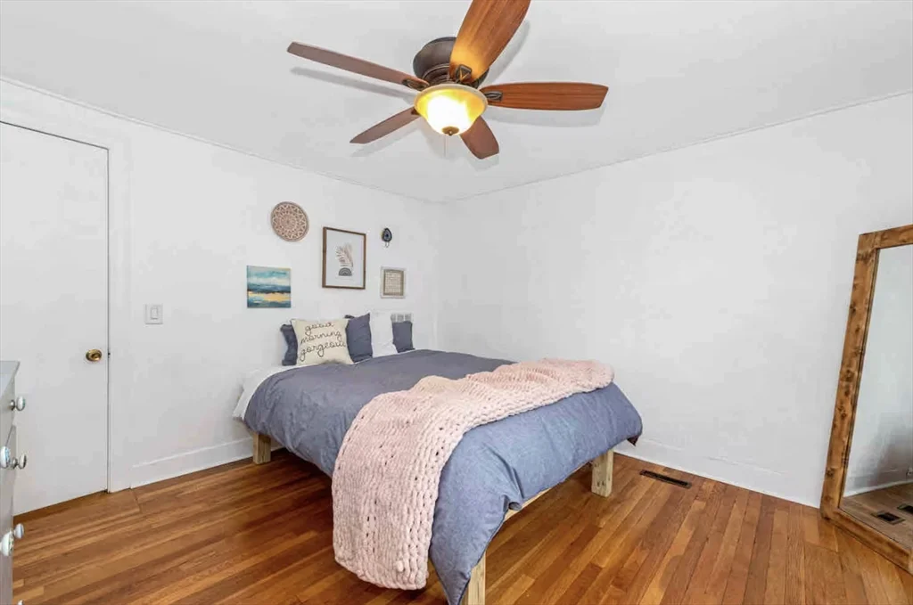 2 bed, 1 bath apartment for rent at 330 East St Unit 0, Dedham — photo 6 of 9