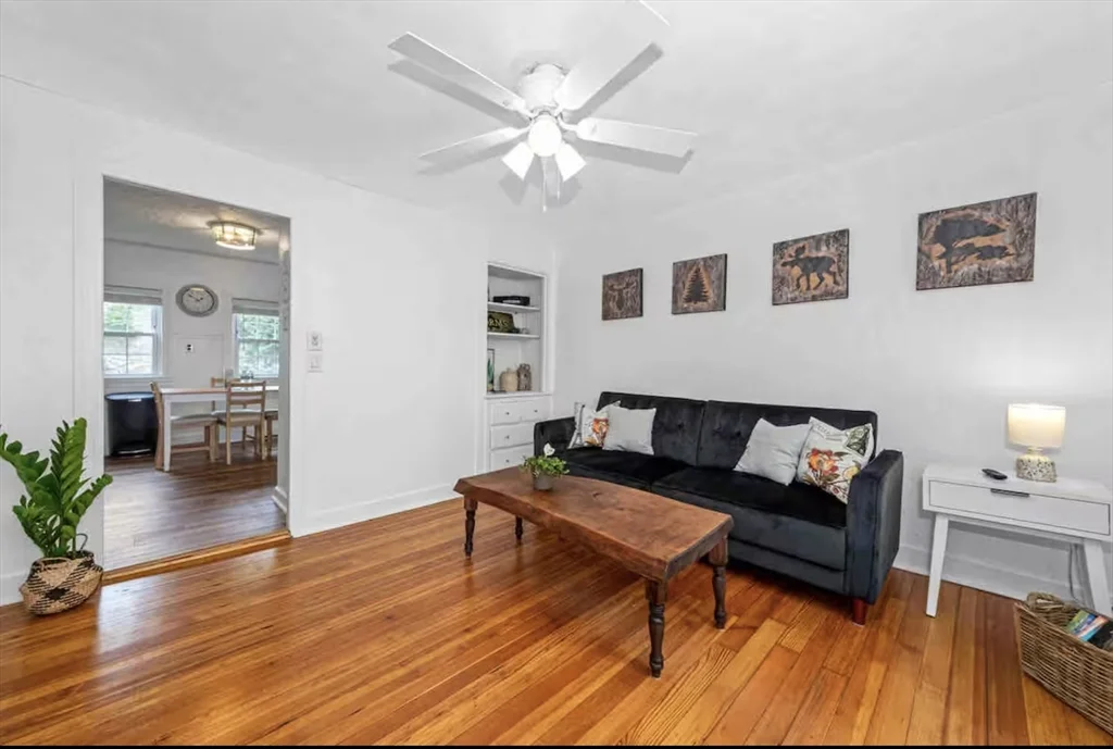 2 bed, 1 bath apartment for rent at 330 East St Unit 0, Dedham — photo 2 of 9