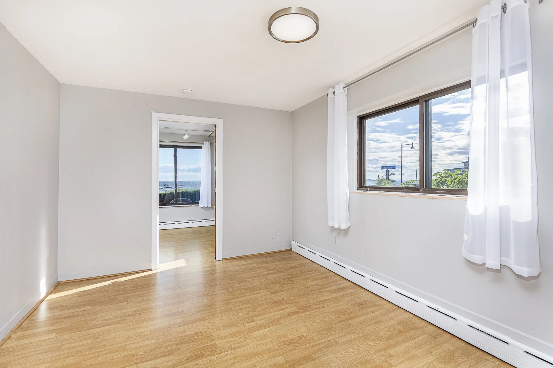 Studio bed, 1 bath apartment for rent at 330 Humphrey St Unit 1, Swampscott — photo 6 of 17