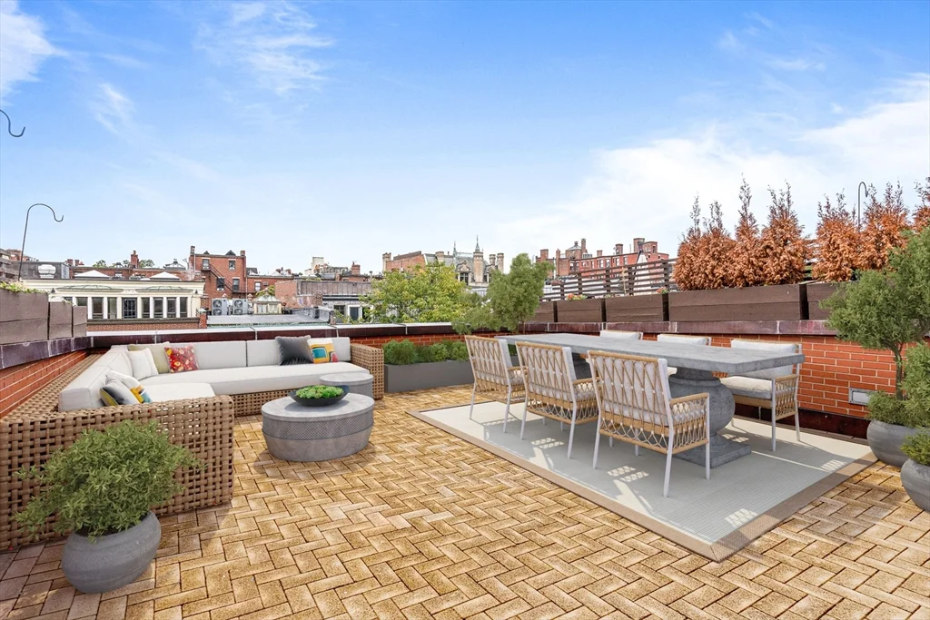 2 bed, 2 bath apartment for rent at 330 Newbury St Unit PH, Back Bay