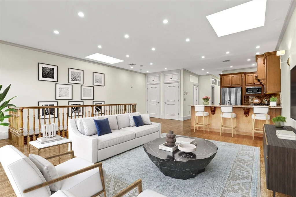 2 bed, 2 bath apartment for rent at 330 Newbury St Unit PH, Back Bay — photo 3 of 11