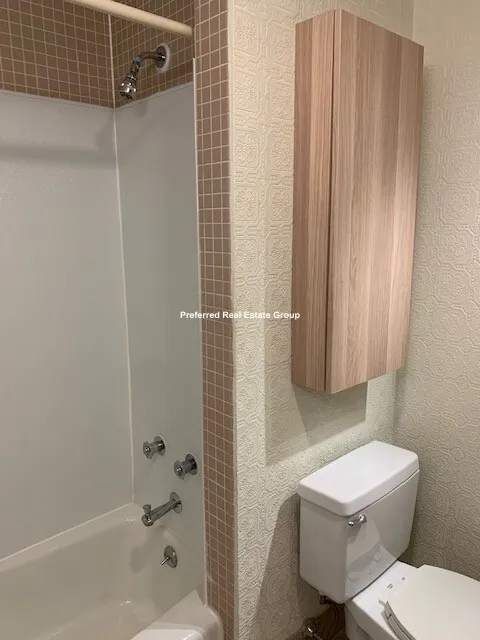 2 bed, 1.5 bath apartment for rent at 330 Newton St Unit C, Chestnut Hill — photo 11 of 17