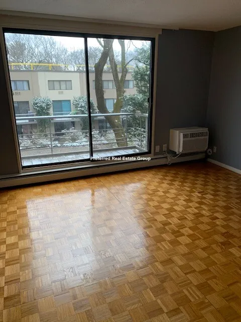 2 bed, 1.5 bath apartment for rent at 330 Newton St Unit C, Chestnut Hill — photo 6 of 17