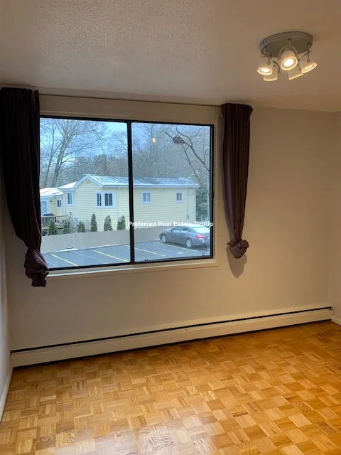 2 bed, 1.5 bath apartment for rent at 330 Newton St Unit C, Chestnut Hill — photo 3 of 17